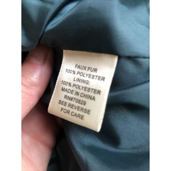 NWOT Outer Edge Green Faux Fur Cropped Jacket Hood Medium Pockets Zipper - Picture 11 of 12